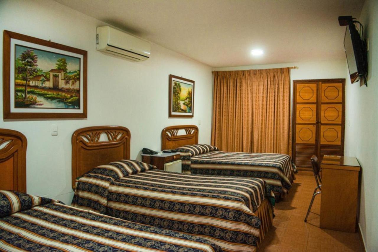 Hotel Chucarima Cúcuta Exteriör bild